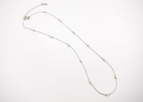 Super elegant, floating pearl chain - Lai